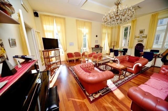 Hotel Petit Royal hall